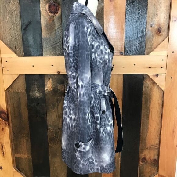 Kenzie Modern Magic Gray leopard print rain coat - Picture 5 of 8